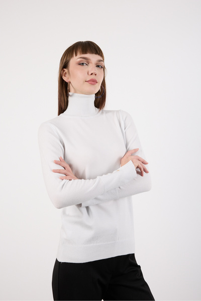 Moda Days Women's White Snap Sleeve Turtleneck Knit Blouse