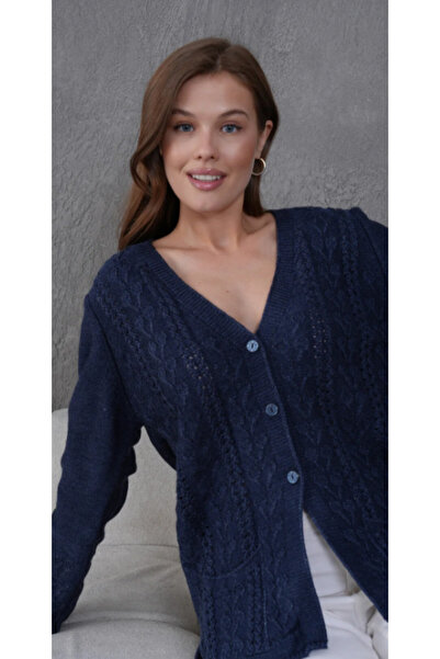 Elçelya Moda Women's Mother Plus Size Chain Flower Motif Buttoned Cardigan