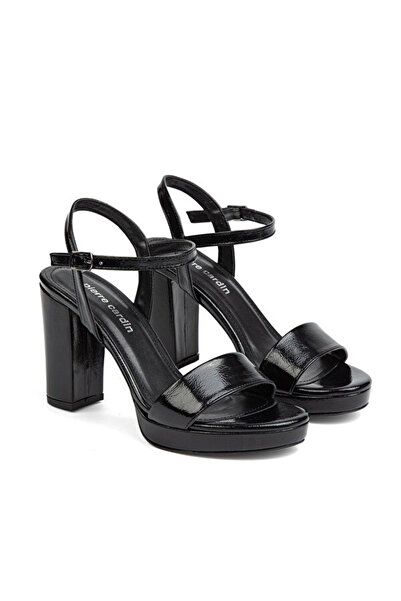 Pierre Cardin Women's Pc-52370 Heeled Shoes - Black