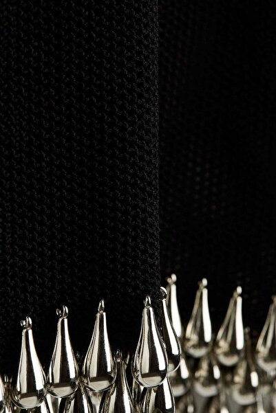 H&M الجزء العلوي من الشبكة المزين بالخرز