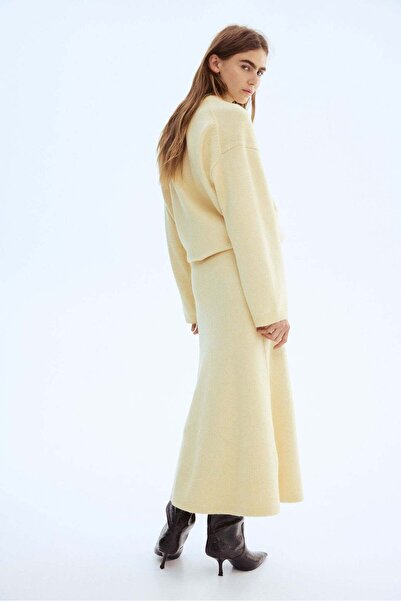 H&M تنورة محبوكة واسعة