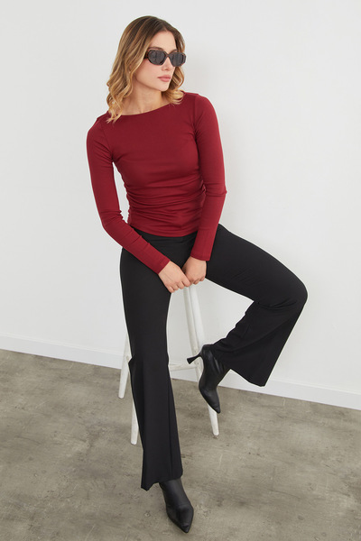 Fulla Moda Бокові драпіровані човникові коміри