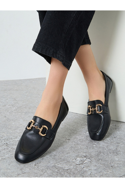 Styli Vilena Metal Trim Apron Toe Loafers