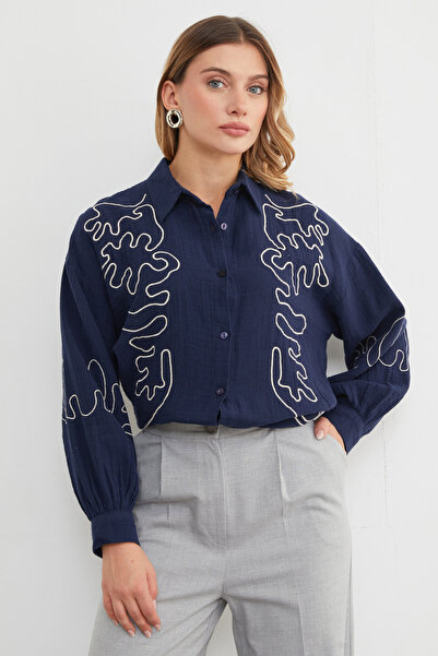 Fulla Moda Geometric Embroidered Loose Shirt