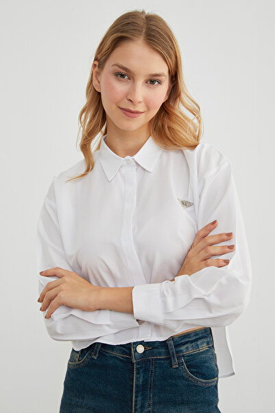 Fulla Moda Kelebek Aksesuarlı Crop Gömlek