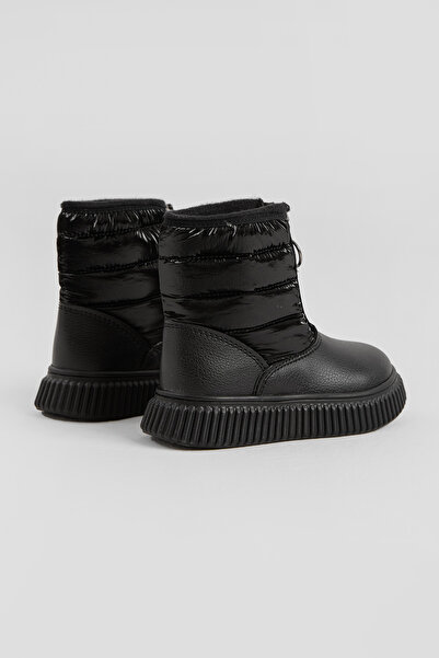 Tonny Black Children's Unisex Black Flexible Thermo Sole Warm Lined Zippered Snow Boots with Writing on the Front