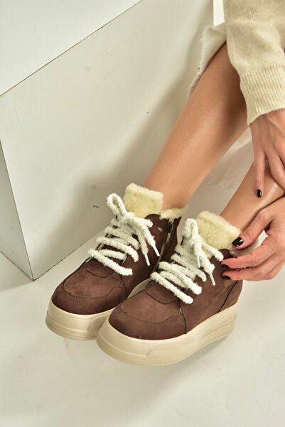 Fox Shoes V367343402 Brown Suede Thick Soled Women's Boots with Fur Inside
