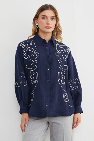 Fulla Moda Geometric Embroidered Loose Shirt
