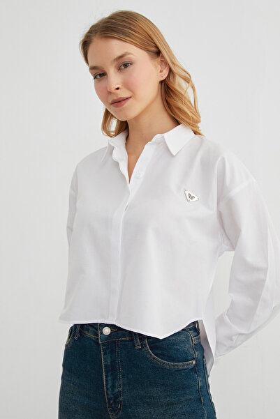 Fulla Moda Kelebek Aksesuarlı Crop Gömlek