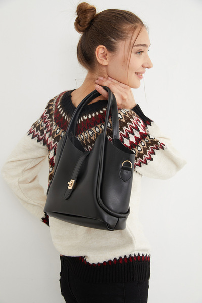 Fulla Moda Faux Leather Zippered Puppy Handbag