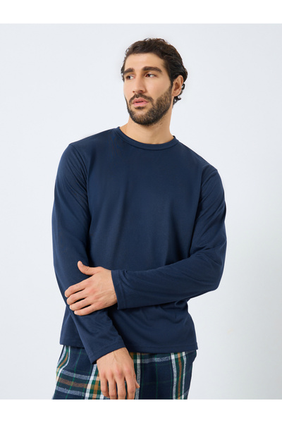 Styli Family Pyjamas - Men Long Sleeve T-Shirt and Checked Pyjama Set