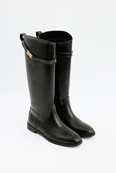 LUTVELIZADE Çizme 2520 - Gold Aksesuar Detaylı Siyah Kadın Çizme