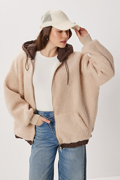 Lovelyİstanbul Oversized Hooded Contrast Plush Coat Lfg0172 Beige