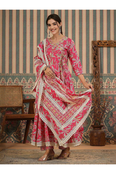 Ishin By Styli Pink Floral Kurta and Pant with Dupatta Set