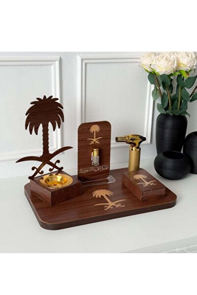 Story of candle اليوم الوطني 95، مجموعة من سيفين وشجرة نخيل، بني