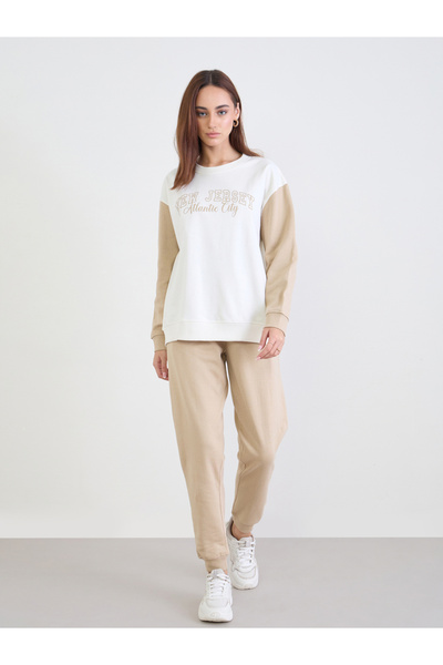Styli Regular Fit Printed Sweatshirt and Joggers Co-Ords