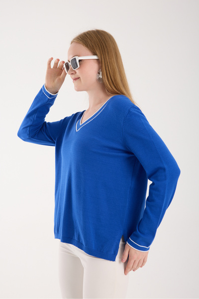 Clothes Fast Women's Cobalt Blue Contrast Piped and Side Slit V-Neck Knitwear Blouse