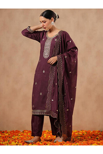 Ishin By Styli Purple Silk Blend Kurta with Pants and Dupatta Set
