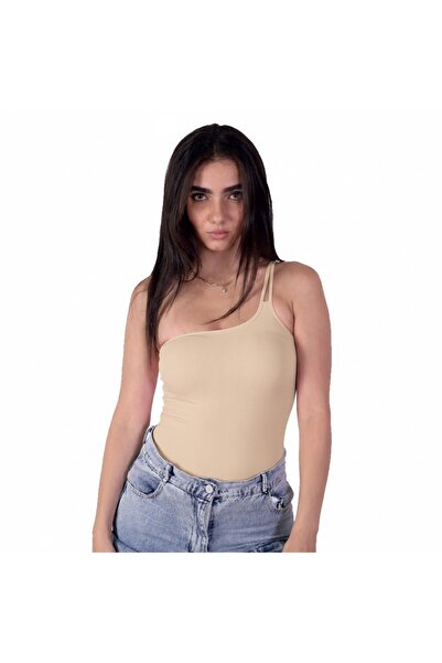 Silvy I want to take a selfie with her.