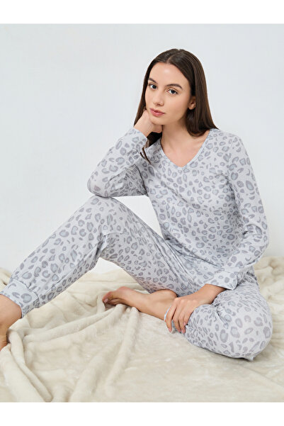 Take Two By Styli Grey Leopard Print T-Shirt and Pyjama Set