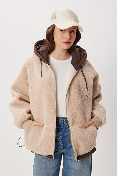 Lovelyİstanbul Oversized Hooded Contrast Plush Coat Lfg0172 Beige
