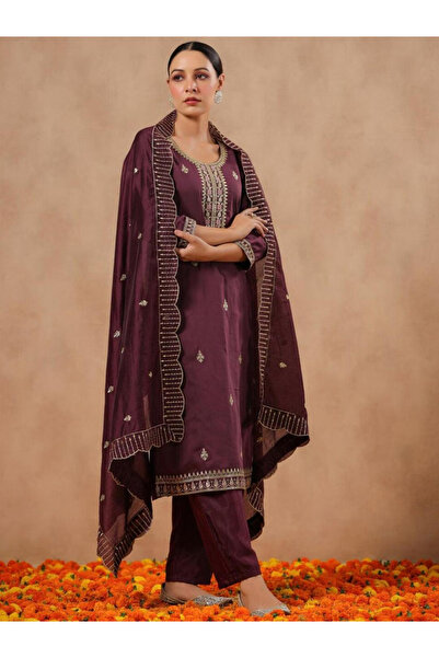Ishin By Styli Purple Silk Blend Kurta with Pants and Dupatta Set