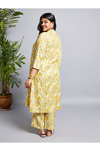 Globus By Styli Plus Size Yellow Chevron Print Zari Detail Kurta and Pants Workwear Set