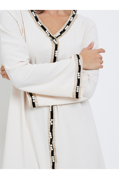 Styli Cream Lace Detail A-Line Jalabiya