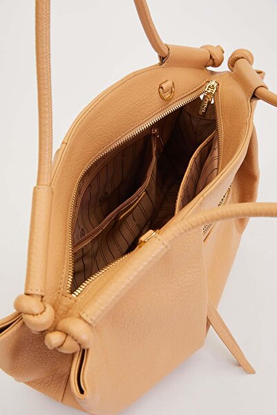 Levidor Vi̇zon Knot Strap Detailed Shoulder Bag