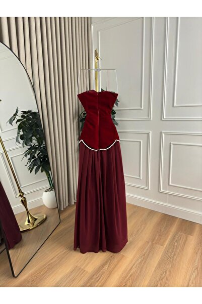 Fashion trend.SA Evening dress fabric: wool + georgette