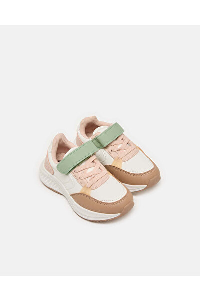 REDTAG Girls White Colour Block Slim Runner