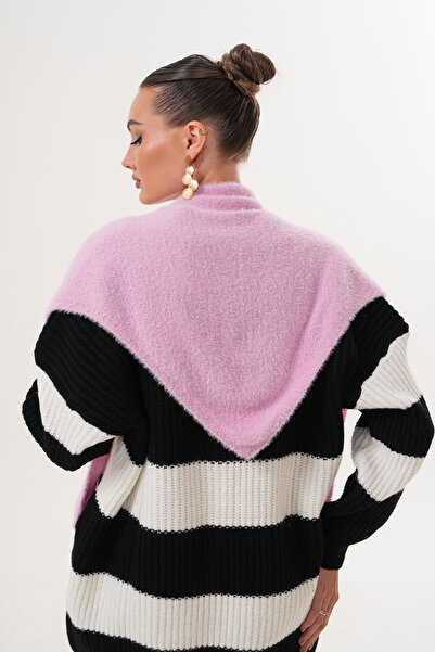 Ritagarcia Triangle Plush Scarf