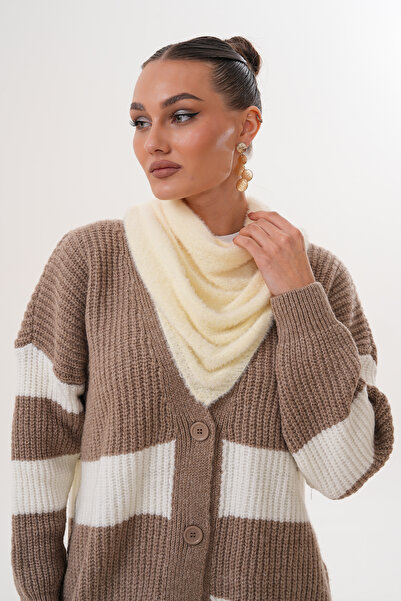 Ritagarcia Triangle Plush Scarf