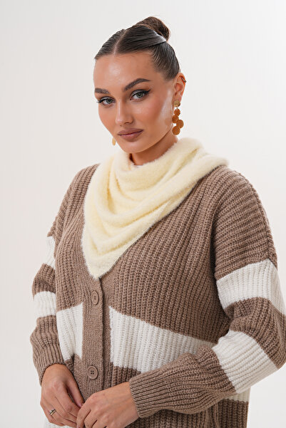 Ritagarcia Triangle Plush Scarf