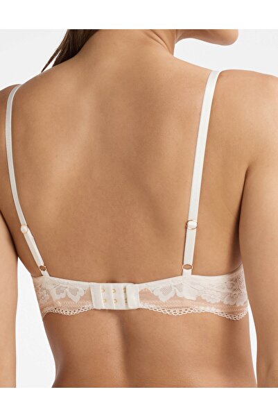 ESOTIQ Push-Up Bra Underwired with Floral Lace Reinforced Triangle Design Plunging V-Neck | Kavi