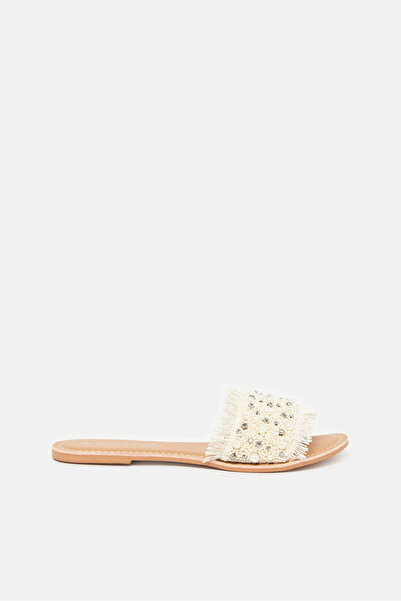 REDTAG حذاء نسائي من العاج مع حافة لؤلؤية