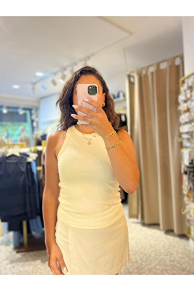 MU&ME BOUTİQUE Weightlifting Athlete with a Tassel