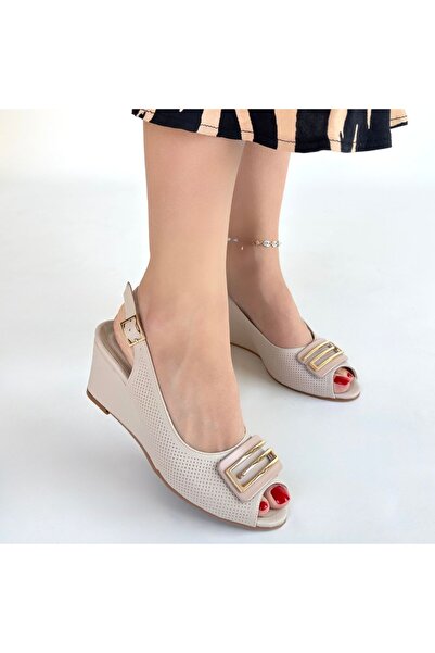 Kanonik Education Mamba beige leather platform heel shoe