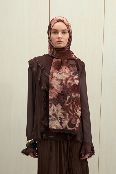 cs camellia scarf Şal de muselină Frosted Bloom - Maro Roșu