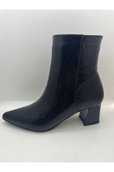 VEYİS USTA حذاء من الجلد الطبيعي بتصميم أنيق وكعب سميك