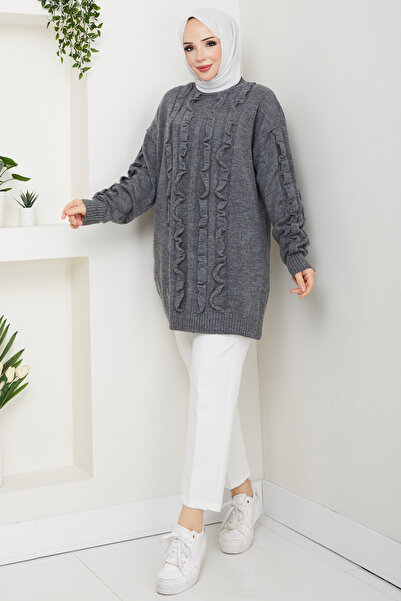 Pamuk Butik Women's Ruffle Detailed Sweater