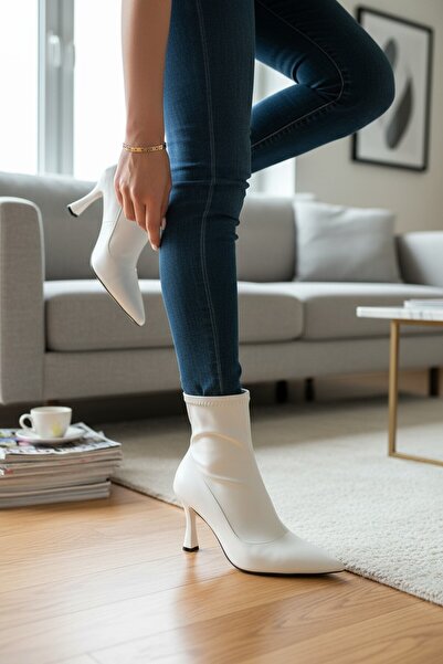 VeliKundura POPİN БІЛА ЖІНКА З ГОЛУБИМ НОСОМ ПІВЧЕРОВИЙ ЧОБІТ