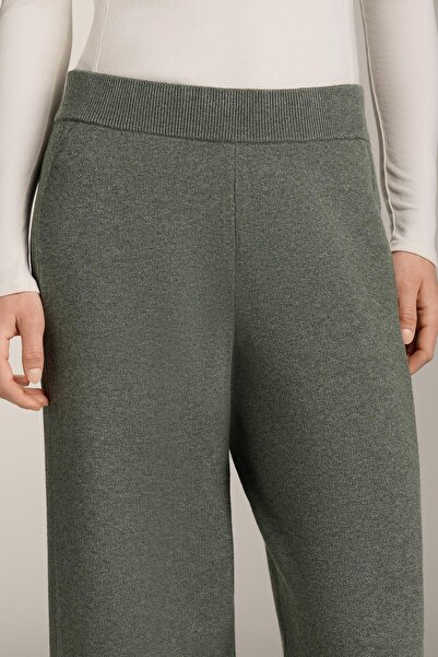 Oysho Straight-leg knit trousers with side rib