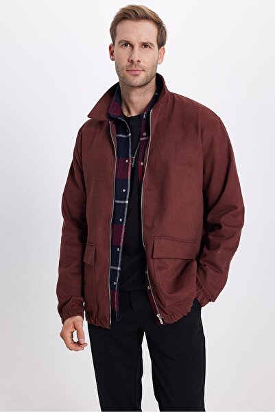Tudors Men's Relax Fit Comfortable Cut Double Pocket Flap Zippered Elastic Waist Solid Burgundy Jacket Coat Shirt