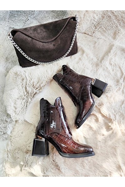 Of&Off Women's Croco Pattern Patent Leather Imported Boots