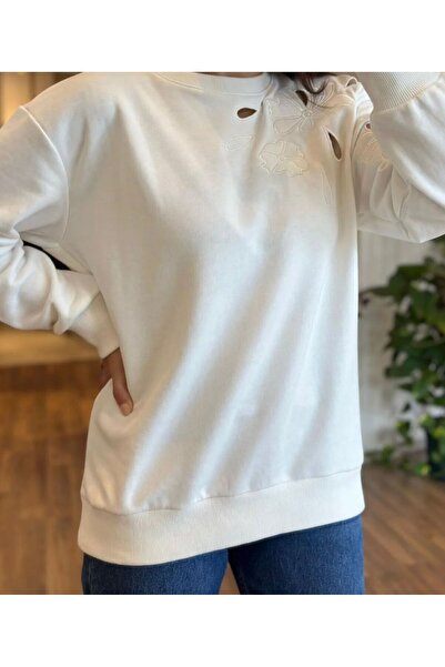 RMG BUTİK Cotton White Sweatshirt with Embroidered Sleeves