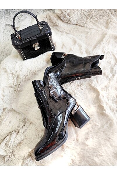 Of&Off Women's Croco Pattern Patent Leather Imported Boots