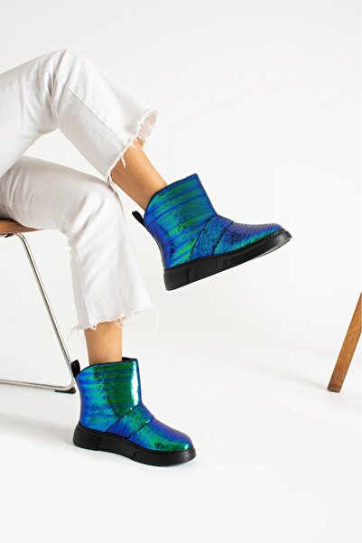 LÜKSERA Şık Görüntülü Yeşil Bot Holigramlı İç Detayı Kumaş Dışı Parlak Bağcıksız