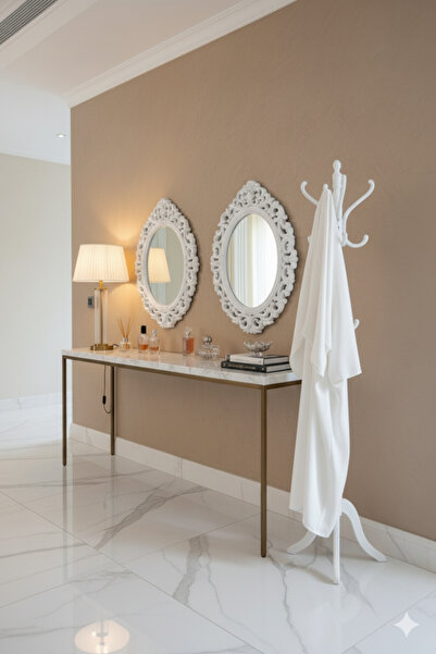 Generic Elegant mirror set with a luxurious frame, adding a touch of sophistication to any space. 72 x 57 cm