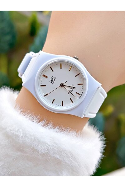 Q&Q 10 Atm Waterproof Silicone Strap Women's Wristwatch with 2 Years Manufacturer Warranty